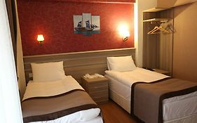 Destino Park 3*
